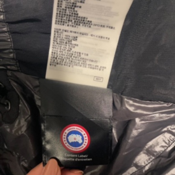 New without tag Canada goose puffer - Picture 7 of 9